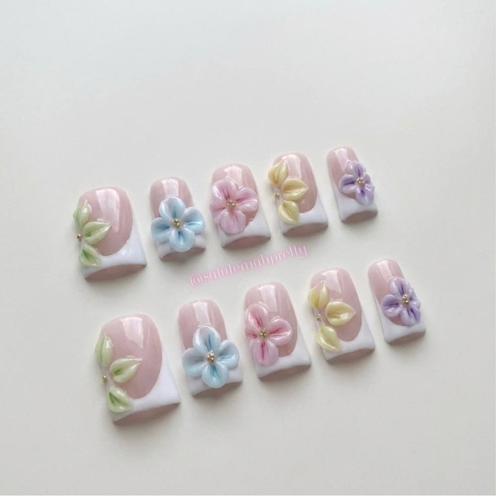 Floral Pastel Press-On Nails